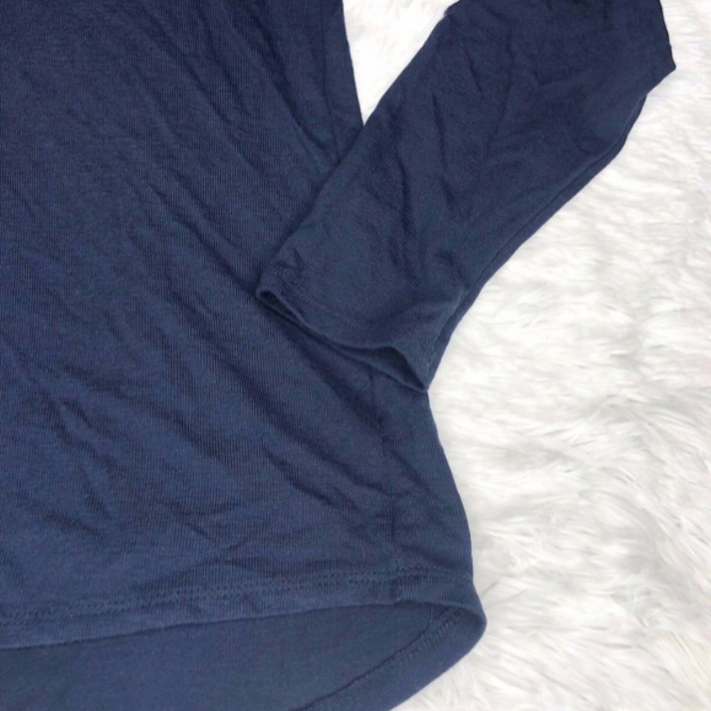 Gibson Ruffled Edge Raglan Pullover Top - Picture 8 of 9